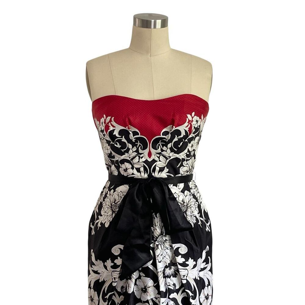 White House Black Market Floral Strapless Dress: Y2K, Modern